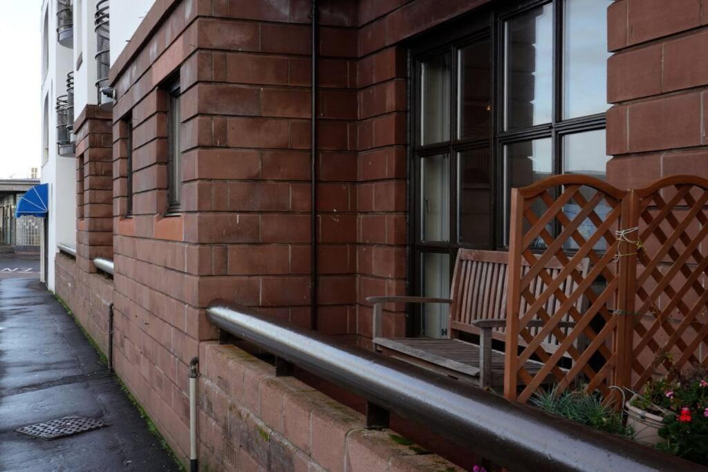 Seaside Apartment Largs Exterior foto